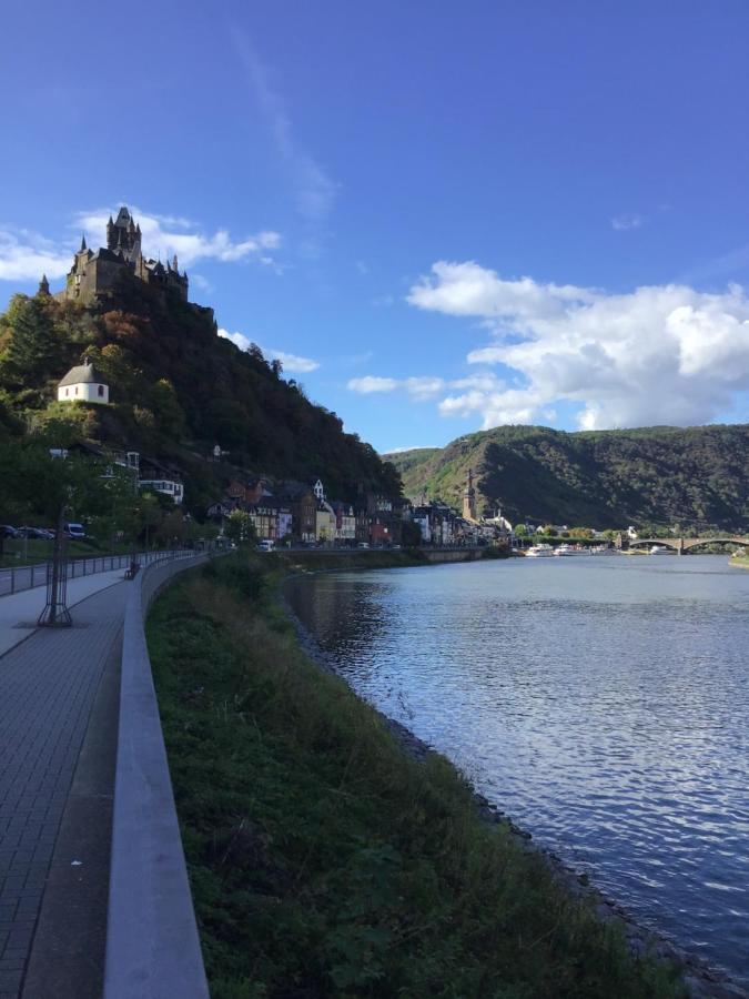 Attraktive Wohnung-Elztalidyll-Zwischen Mosel,Nuerburgring Und Burg Eltz Kollig Екстер'єр фото