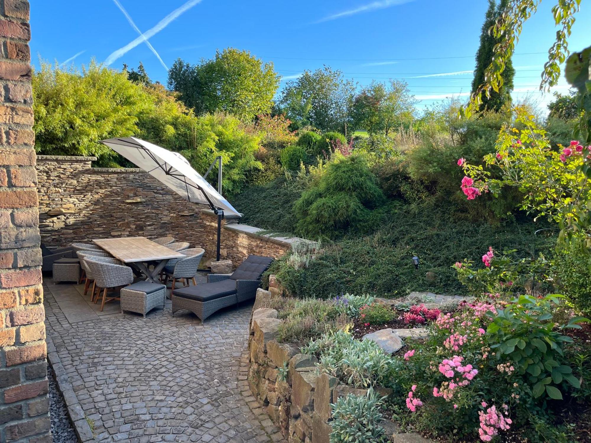 Attraktive Wohnung-Elztalidyll-Zwischen Mosel,Nuerburgring Und Burg Eltz Kollig Екстер'єр фото